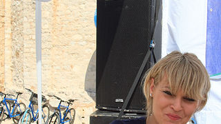 Image 892629 (auto) Image 892629 (auto)