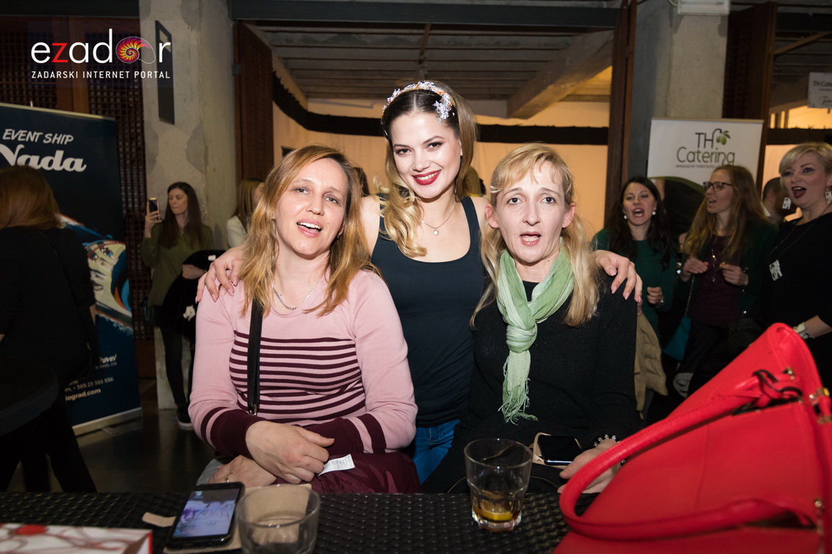 11. Festival vjenčanja: Modna revija vjenčanica i svečanih haljina te revija cvijeća i koncert Sandija Cenova 11. Festival vjenčanja: Modna revija vjenčanica i svečanih haljina te revija cvijeća i koncert Sandija Cenova