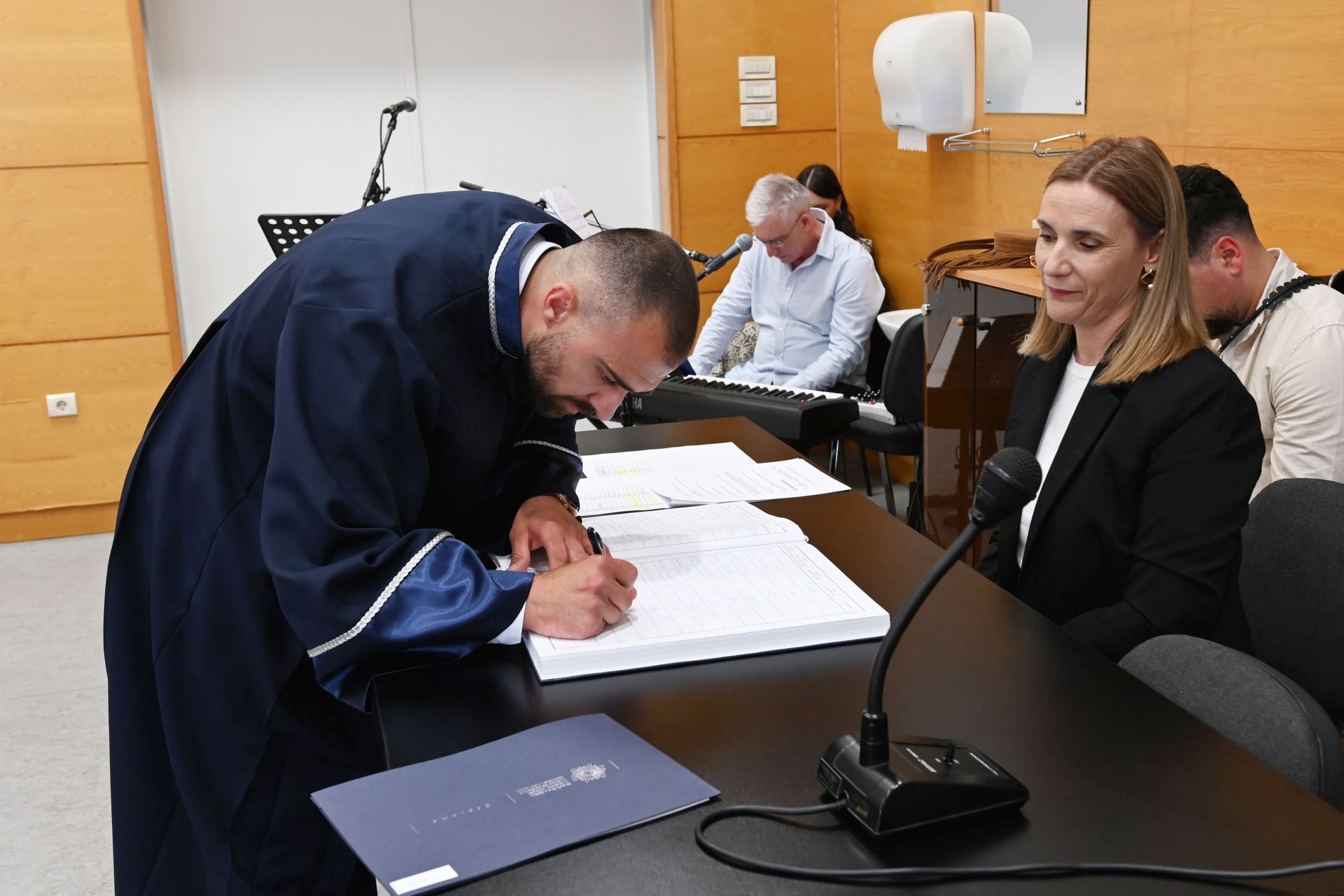 Promovirani prvostupnici Odjela za informacijske znanosti Promovirani prvostupnici Odjela za informacijske znanosti