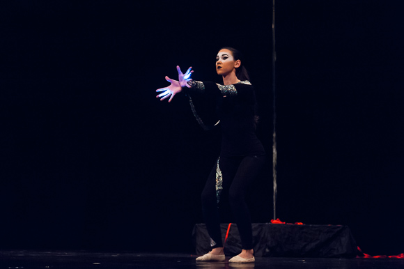 Pole/Chair/Dance show “Mental” @ HNK Zadar, 12.3.2016 – Foto: Ivan Toman Pole/Chair/Dance show “Mental” @ HNK Zadar, 12.3.2016 – Foto: Ivan Toman