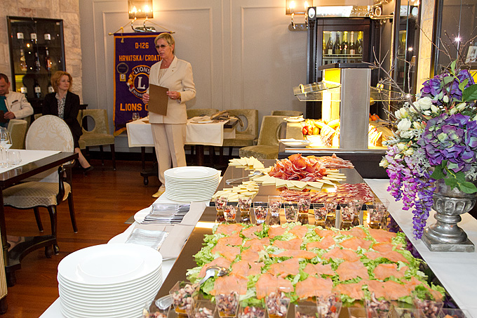 Lions club Zadar dodijelio zahvalnice umjetnicima, foto: Leo Banic Lions club Zadar dodijelio zahvalnice umjetnicima, foto: Leo Banic