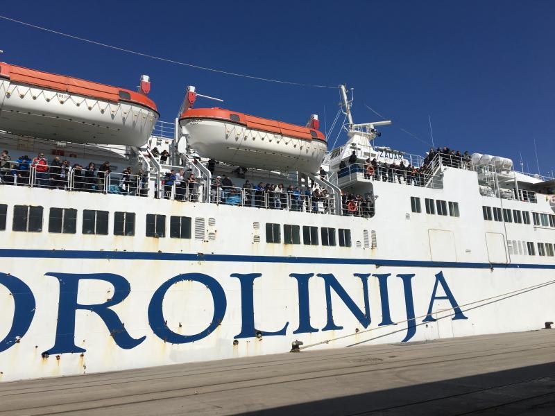 Brodom “Zadar” riječka Armada stigla na derbi u Split Brodom “Zadar” riječka Armada stigla na derbi u Split