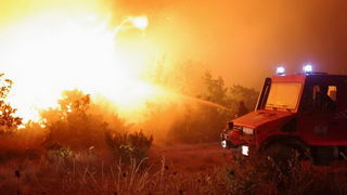 Vatrogasci gase pozar u Policima, Foto: Zdenko Knezevic