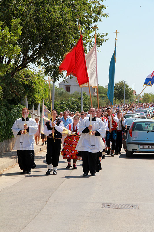 U Skabrnji odrzano veliko misno slavlje i procesija povodom blagdana Velike Gospe U Skabrnji odrzano veliko misno slavlje i procesija povodom blagdana Velike Gospe