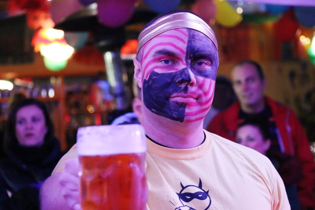 Virske maškare 2017: Karnevalske igre i koncert grupe Vista Virske maškare 2017: Karnevalske igre i koncert grupe Vista