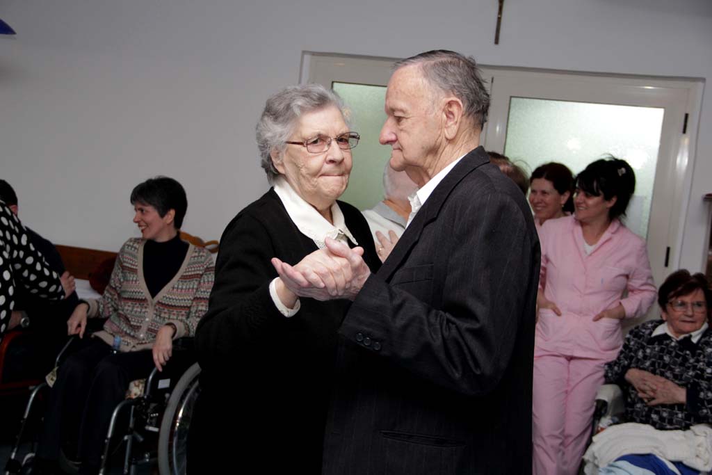 Valentinovo u Domu za stare i nemoćne, foto-I. PERINCIC