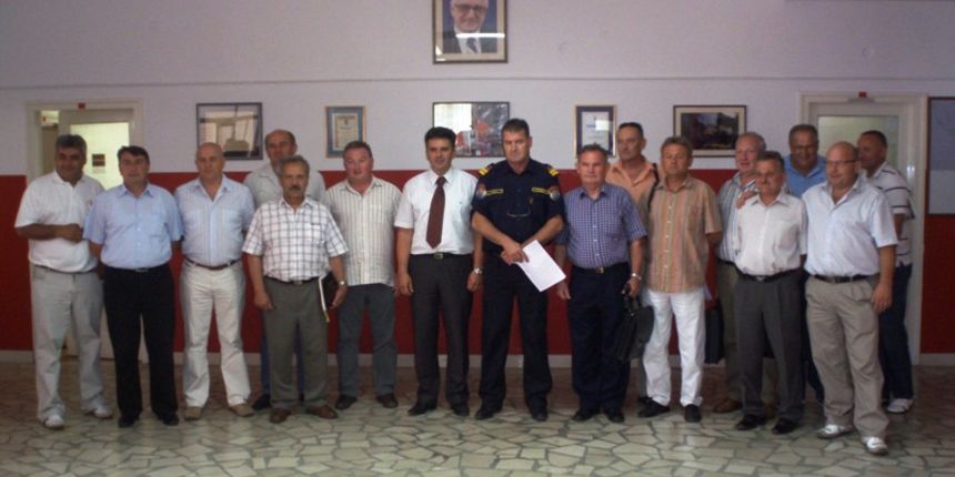 OLYMPUS DIGITAL CAMERA OLYMPUS DIGITAL CAMERA