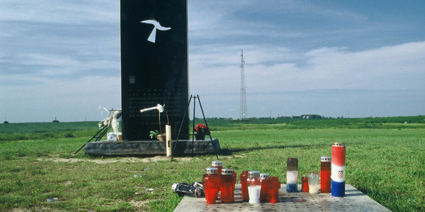 Image 1206217 (auto) Image 1206217 (auto)