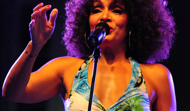 Zadar, .18.07.2012. snimio: Nenad Marčev 
Big band HRT-a 
JAZZ ORKESTAR HRT-a
Dirigent: maestro Saša Nestorović
Gosti: Marko Tolja, Martine Thomas i Davor Pekota 
Jazz i evergreen standardi 
18. ZADARSKO KAZALIŠNO LJETO 
Organizatori: 
Turistička zaj