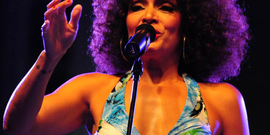 Zadar, .18.07.2012. snimio: Nenad Marčev 
Big band HRT-a 
JAZZ ORKESTAR HRT-a
Dirigent: maestro Saša Nestorović
Gosti: Marko Tolja, Martine Thomas i Davor Pekota 
Jazz i evergreen standardi 
18. ZADARSKO KAZALIŠNO LJETO 
Organizatori: 
Turistička zaj