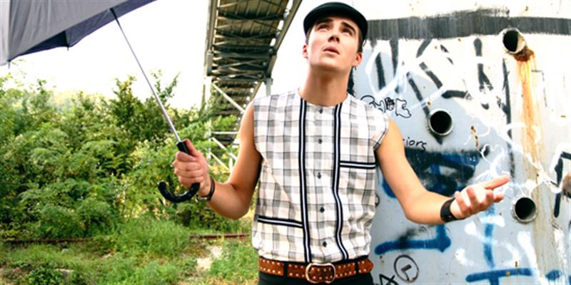 Sel’OMODe 2007; kolekcija Metro Fulir; dizajner: Stjepan Čuka; foto: Goran Čižmešija Sel’OMODe 2007; kolekcija Metro Fulir; dizajner: Stjepan Čuka; foto: Goran Čižmešija