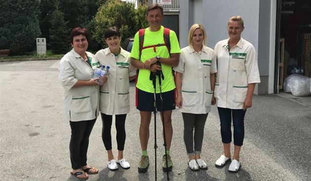 Borut Pahor pješači