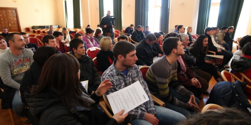 Zadar, 111212.
Svecana dvorana zadarskog sveucilista.
Ministar Sinisa Hajdas Doncic urucuje stipendije za ucenike Pomorske skole i pomorskog studija.
Foto: Jure Miskovic / CROPIX Zadar, 111212.
Svecana dvorana zadarskog sveucilista.
Ministar Sinisa Hajdas Doncic urucuje stipendije za ucenike Pomorske skole i pomorskog studija.
Foto: Jure Miskovic / CROPIX