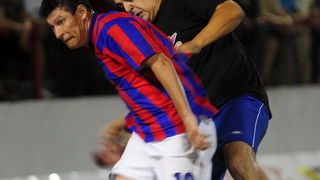 Split, 300611.
17. izdanje malonogometnog turnira Tocida kup odrzava se na betonskom igralistu u Vukovarskoj ulici.Veceras najvise interesa izaziva utakmica izmedju momcadi Hajduk.hr i ekipe Radunica bez zvijezda.Za Hajduk.hr se ocekuje da igraju predsje Split, 300611.
17. izdanje malonogometnog turnira Tocida kup odrzava se na betonskom igralistu u Vukovarskoj ulici.Veceras najvise interesa izaziva utakmica izmedju momcadi Hajduk.hr i ekipe Radunica bez zvijezda.Za Hajduk.hr se ocekuje da igraju predsje