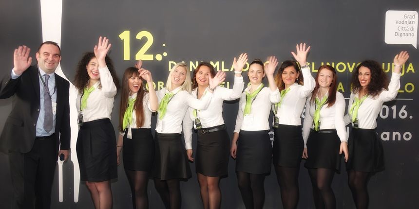 Image 381415 (auto) Image 381415 (auto)