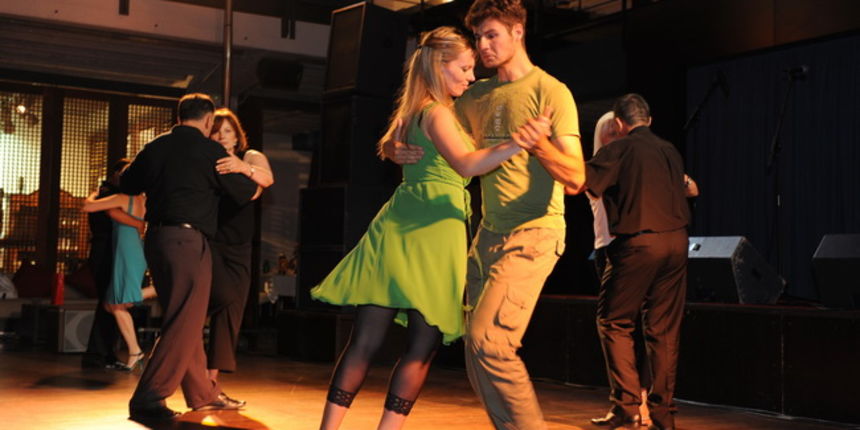 Zadar, 080710.
U Zadru u klubu Arsenal po prvi puta odrzava se festival latinoamerickog plesa Tango.
Foto: Andrija Lucic / cropix