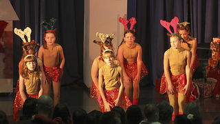 Plesna udruga Gesta: Ima li spasa za Djeda Mraza (Foto:Saša Čuka)