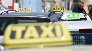 Na autobusnom kolodvoru dio taksista odrzao je prosvjed zbog kako kazu sve tezih uvijeta rada. Photo: Dino Stanin/PIXSELL