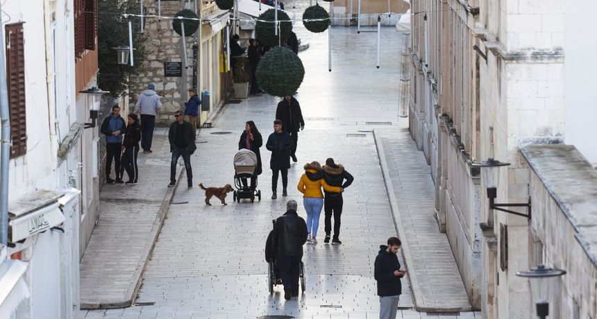 Kišni dan u gradu, nedjelja 3. siječnja 2021. Kišni dan u gradu, nedjelja 3. siječnja 2021.