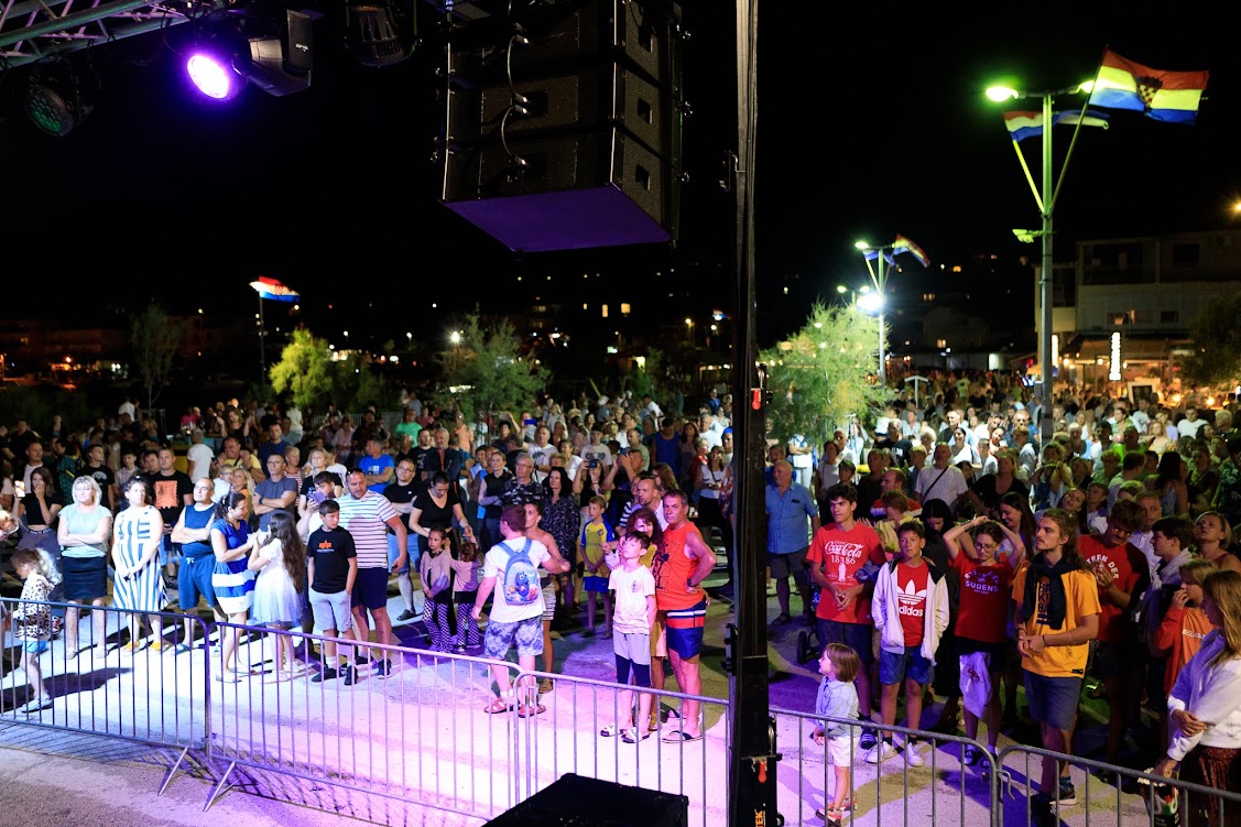 Image 5793743 (auto) Image 5793743 (auto)