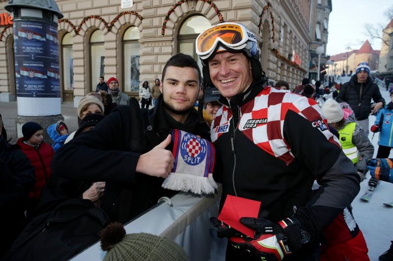 FIS World Snow Day za klince u društvu s Ivicom Kostelićem FIS World Snow Day za klince u društvu s Ivicom Kostelićem