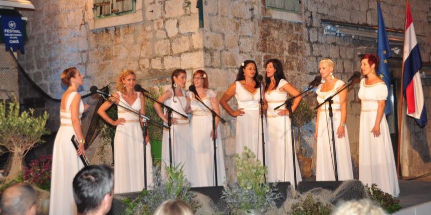 Susret dalmatinskih klapa 8. kolovoza 2015. Susret dalmatinskih klapa 8. kolovoza 2015.