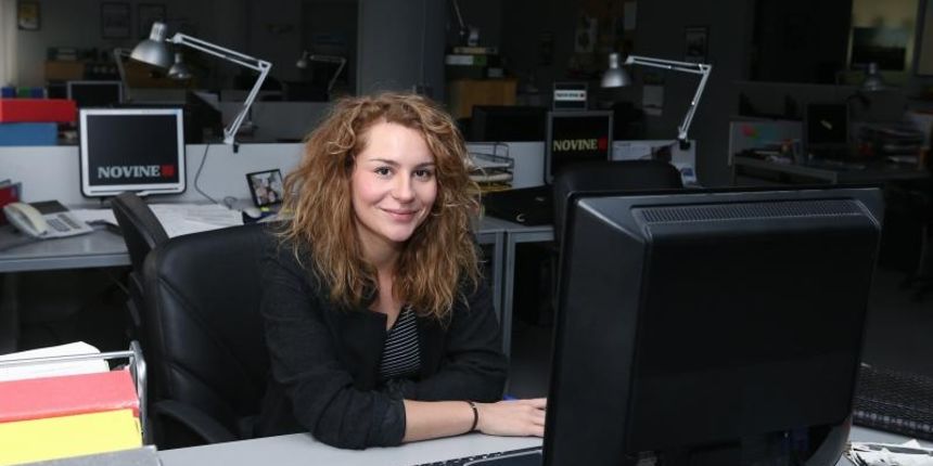 Prva klapa snimanja nove HTV-ove serije “Novine”, redatelja Dalibora Matanića Jednu od glavnih uloga ima Zadranka Tihana Lazović. Foto: Željko Lukunić/PIXSELL Prva klapa snimanja nove HTV-ove serije “Novine”, redatelja Dalibora Matanića Jednu od glavnih uloga ima Zadranka Tihana Lazović. Foto: Željko Lukunić/PIXSELL