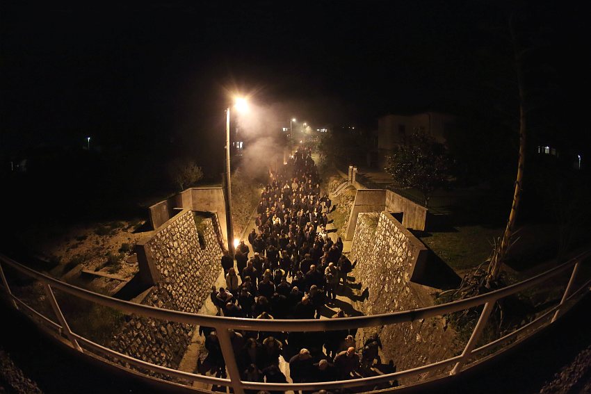 Bibinje: Održana tradicionalna procesija Velikog Petka. Foto: Leo Banić