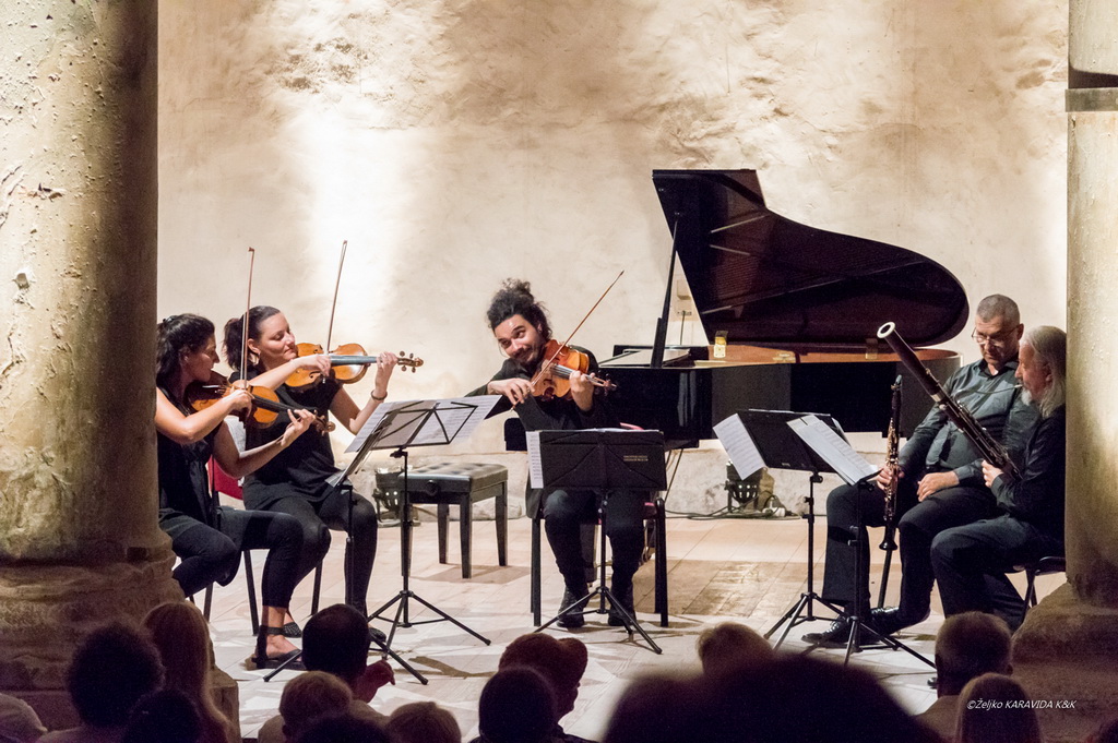 Synergia6 priredila spektakularan koncert  za kraj 57. Glazbenih večeri u Sv. Donatu