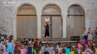 Dječjim karnevalskim danom započeo 59. Paški ljetni karneval