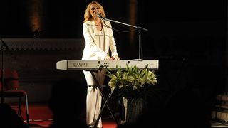 Sinoc je u crkvi Sv. Sime odrzan koncert duhovne glazbe Tatjane Matejas Cameron poznate kao Tajci i zbora Apostoli mira. Na fotografiji: Tajci Foto: Luka Gerlanc / CROPIX Sinoc je u crkvi Sv. Sime odrzan koncert duhovne glazbe Tatjane Matejas Cameron poznate kao Tajci i zbora Apostoli mira. Na fotografiji: Tajci Foto: Luka Gerlanc / CROPIX