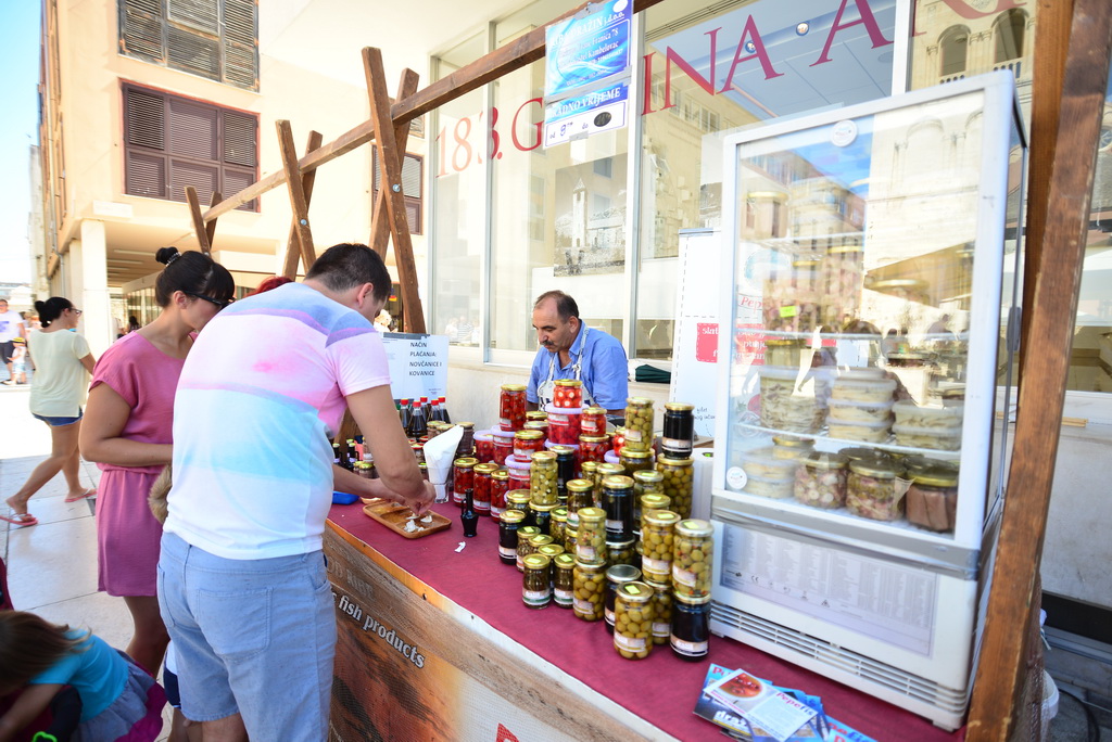 Sajam proizvodi hrvatskog sela na zadarskom Forumu