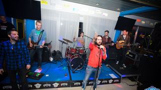 Ante Cash @ Famous Beach Bar