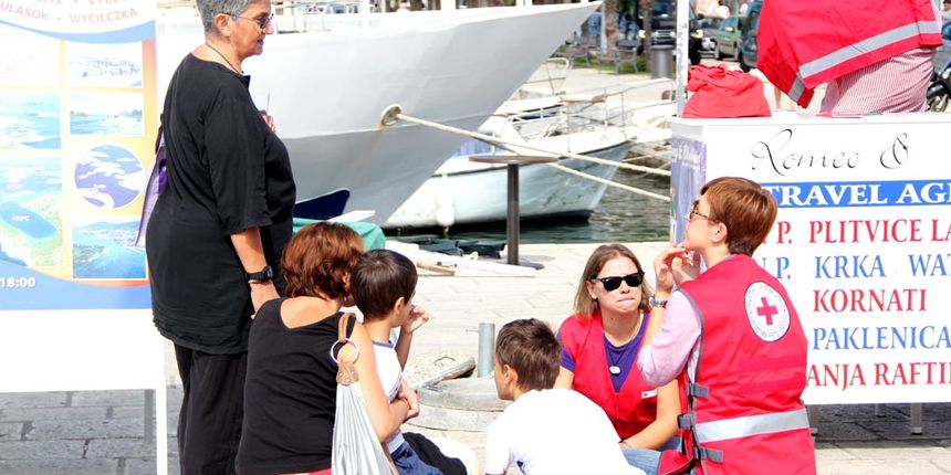 Nacionalna društva Crvenog križa diljem svijeta, potaknuta inicijativom Međunarodne federacije društava Crvenog križa i Crvenog polumjeseca (IFRC), obilježila su i ove godine Svjetski dan prve pomoći. Ovo je bila još jedna prilika da se ukaže na važnost p