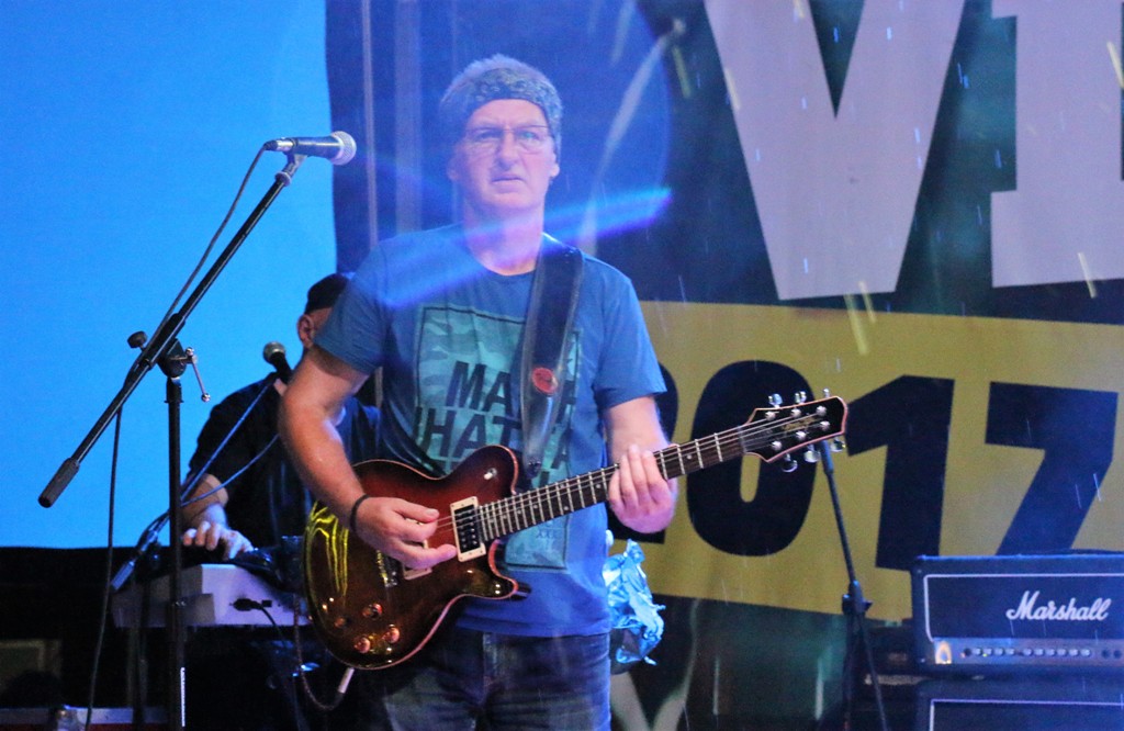 S Alenom Islamovićem po pljusku pjevalo šest tisuća Virana