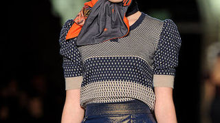 Vivienne Westwood Red Label, Jesen 2010.  (www.coutorture.com)