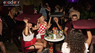 Čudesna noć: Velika fešta ulicama Zadra nakon plasmana Vatrenih u finale SP Čudesna noć: Velika fešta ulicama Zadra nakon plasmana Vatrenih u finale SP