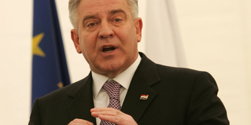 Vrbovec, 270409. Predsjednik Vlade RH Ivo Sanader nazocio je potpisivanju ugovora i obiljezavanju pocetka radova na dionicama Podravsko-bilogorskog ipsilona, Autocesti A 12, dionica Gradec-Velika Mucna, i Autocesti A 13, dionica Vrbovec 2- Bjelovar. Fot Vrbovec, 270409. Predsjednik Vlade RH Ivo Sanader nazocio je potpisivanju ugovora i obiljezavanju pocetka radova na dionicama Podravsko-bilogorskog ipsilona, Autocesti A 12, dionica Gradec-Velika Mucna, i Autocesti A 13, dionica Vrbovec 2- Bjelovar. Fot