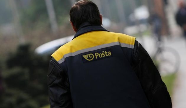 aposleniku Hrvatske poste zavrsio radni dan. Photo: Marijan Susenj/PIXSELL
