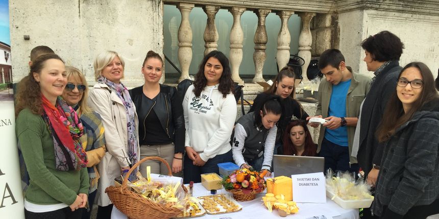 Image 378699 (auto) Image 378699 (auto)