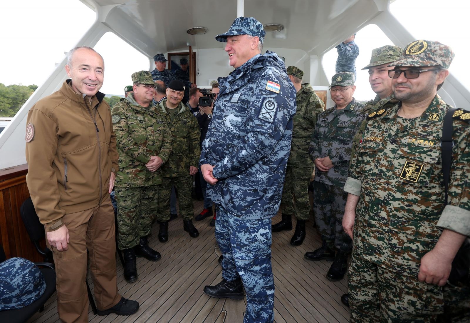 Žirje: Vojne vježba Hrvatske ratne mornarice Oružanih snaga RH “Harpun 2017” Žirje: Vojne vježba Hrvatske ratne mornarice Oružanih snaga RH “Harpun 2017”