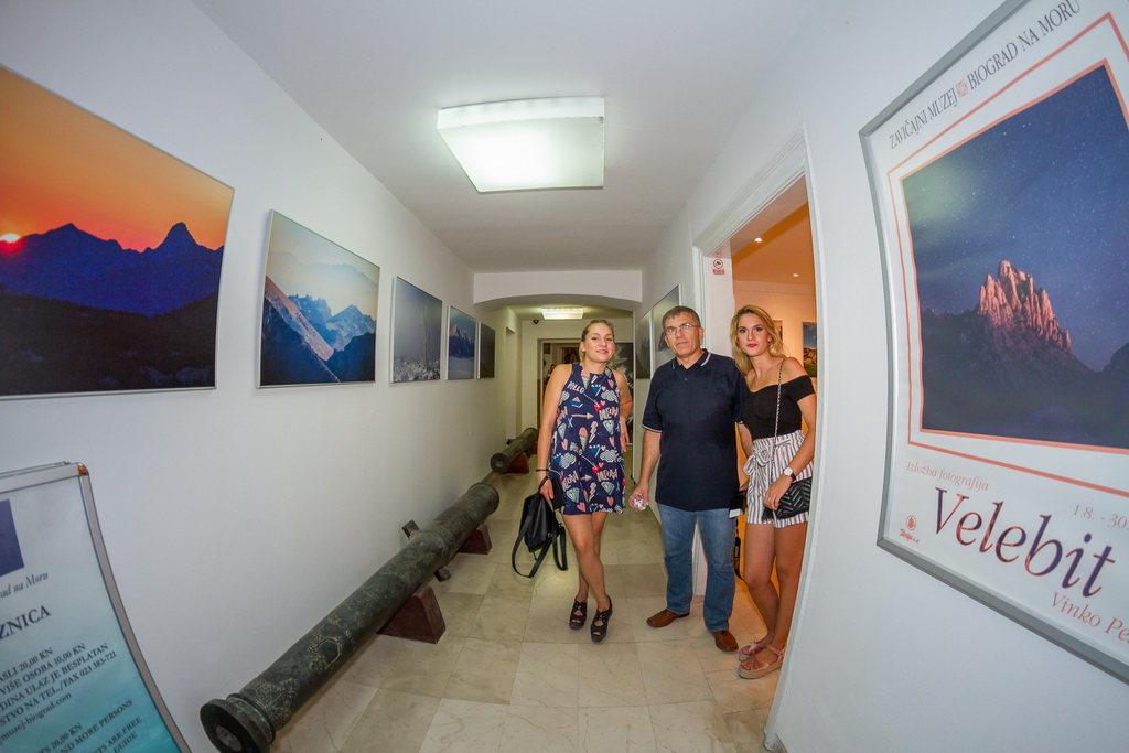 Biograd na Moru: Svečano otvorena izložba fotografija “Velebit” Vinka Pešića Biograd na Moru: Svečano otvorena izložba fotografija “Velebit” Vinka Pešića