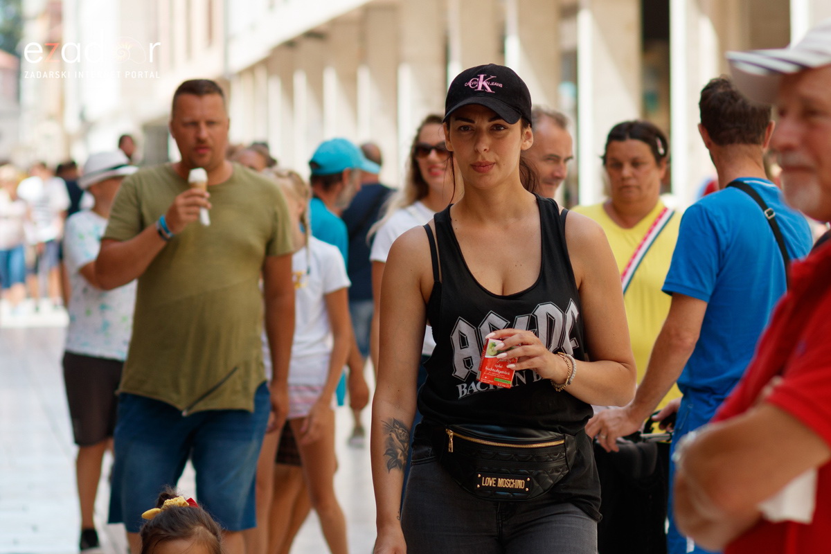 Đir po gradu, subotnja špica 13. srpnja 2019. Đir po gradu, subotnja špica 13. srpnja 2019.