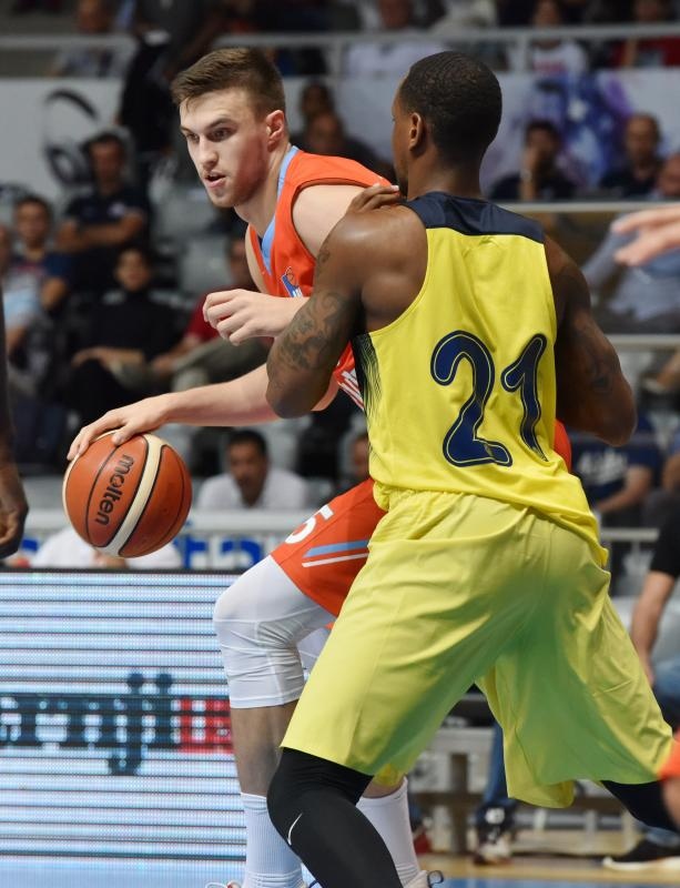 ZDBT 2016: KK Cedevita – Fenerbahce 77-88. Photo: Hrvoje Jelavić/PIXSELL ZDBT 2016: KK Cedevita – Fenerbahce 77-88. Photo: Hrvoje Jelavić/PIXSELL