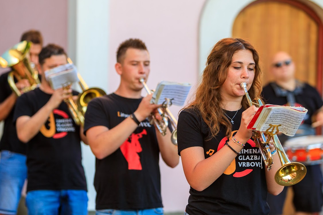 Image 5793683 (auto) Image 5793683 (auto)