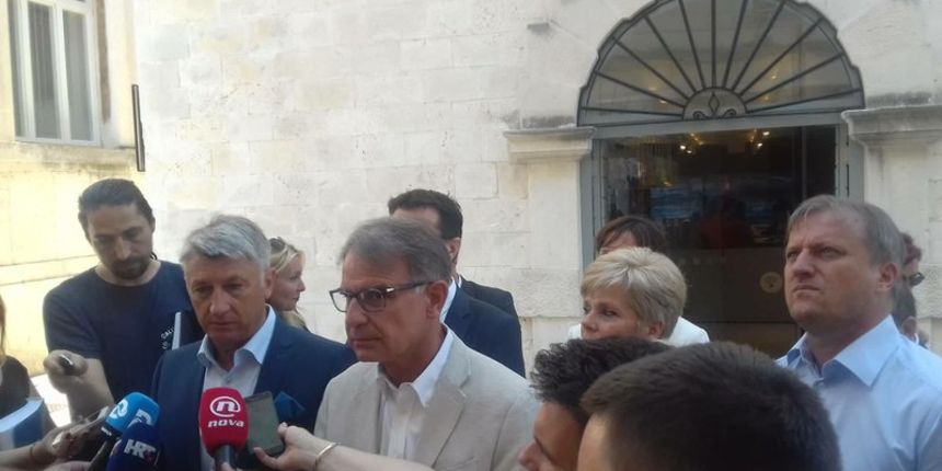 Gari Capelli Gari Capelli