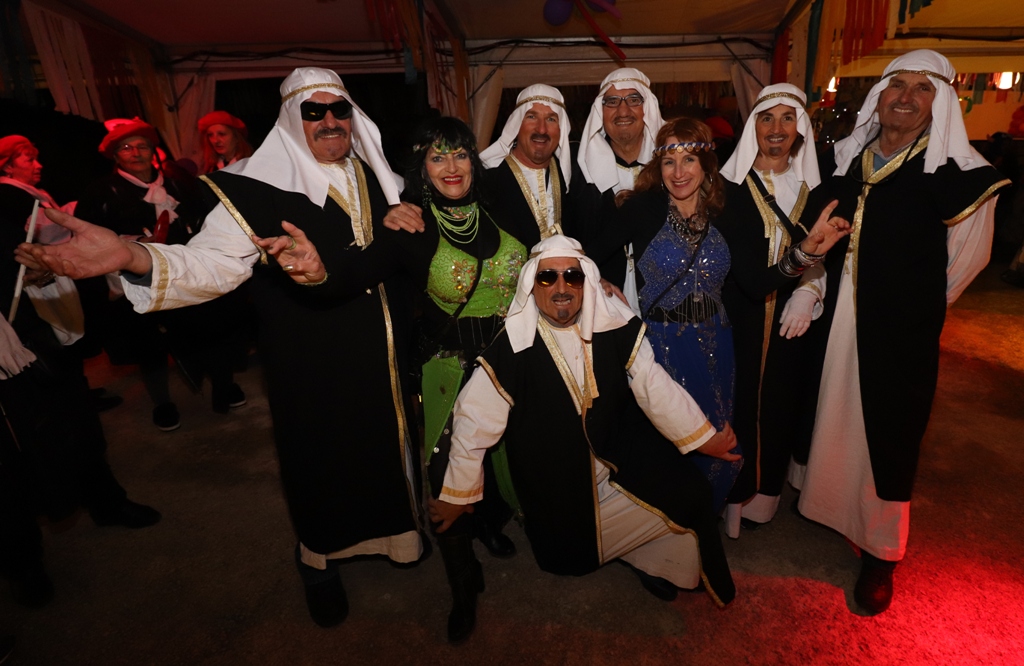 Cirkultura i Jasmin Stavros otvorili Maškare na Viru Cirkultura i Jasmin Stavros otvorili Maškare na Viru