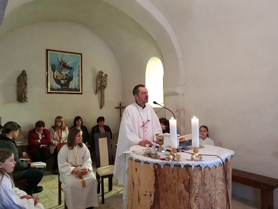Vukšić: Sveta misa za poginule crkvi sv. Mihovila Vukšić: Sveta misa za poginule crkvi sv. Mihovila