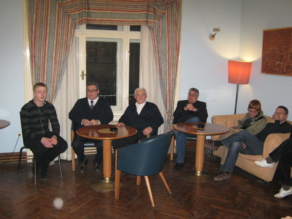 Promocija knjige Nikoline Mojic u Zagrebu Promocija knjige Nikoline Mojic u Zagrebu