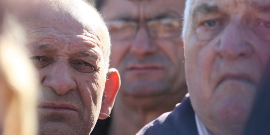 Zadar, 280213.
Poluotok, Liburnska obala. Prosvjedni skup oko 80 bivsih zaposlenika Croatia Zadar Line-a. To je do sada najmasovniji prosvjedni skup bivsih zaposlenika i ujedno najdulji stecaj u Hrvatskoj.
Foto: Jure Miskovic / CROPIX Zadar, 280213.
Poluotok, Liburnska obala. Prosvjedni skup oko 80 bivsih zaposlenika Croatia Zadar Line-a. To je do sada najmasovniji prosvjedni skup bivsih zaposlenika i ujedno najdulji stecaj u Hrvatskoj.
Foto: Jure Miskovic / CROPIX